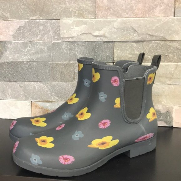 Chooka Pressed Flowers East Lake Chelsea Rain Boot - Picture 2 of 9